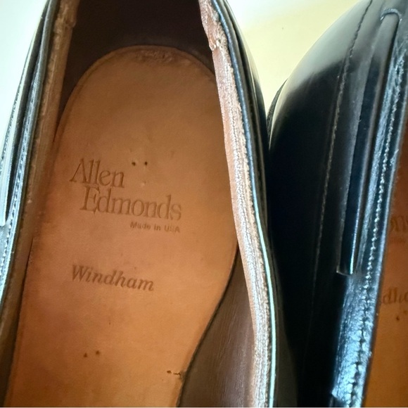 Allen Edmonds  Black Leather Tassel Loafer Dress Shoes Size 11.5 B Slip On main image 8